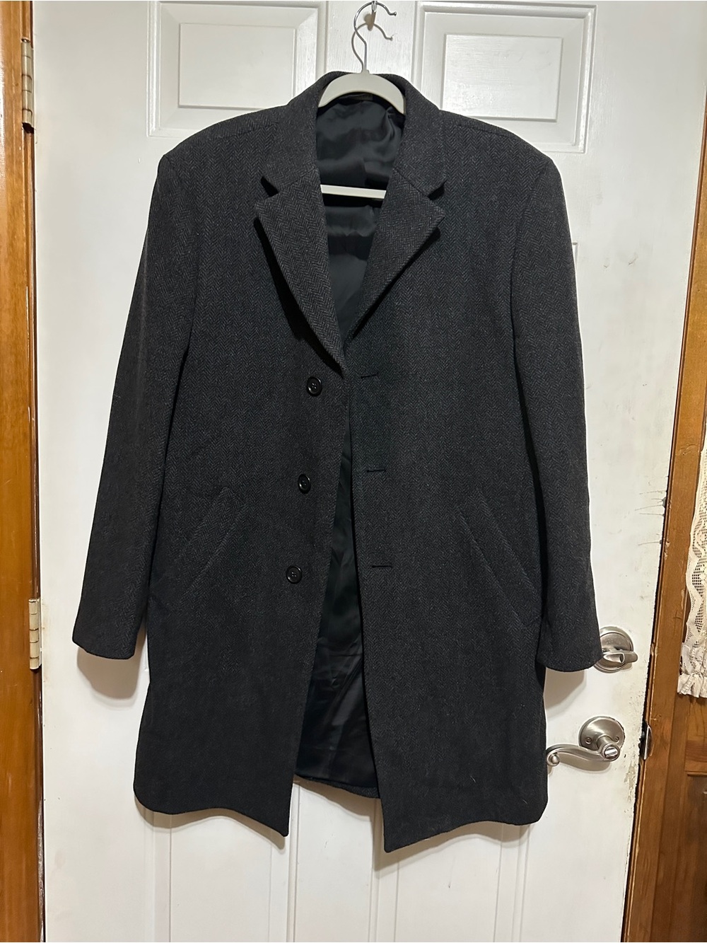 Jos A Bank Travelers Collection Tailored Fit Black 100% Wool Overcoat Mens 40R